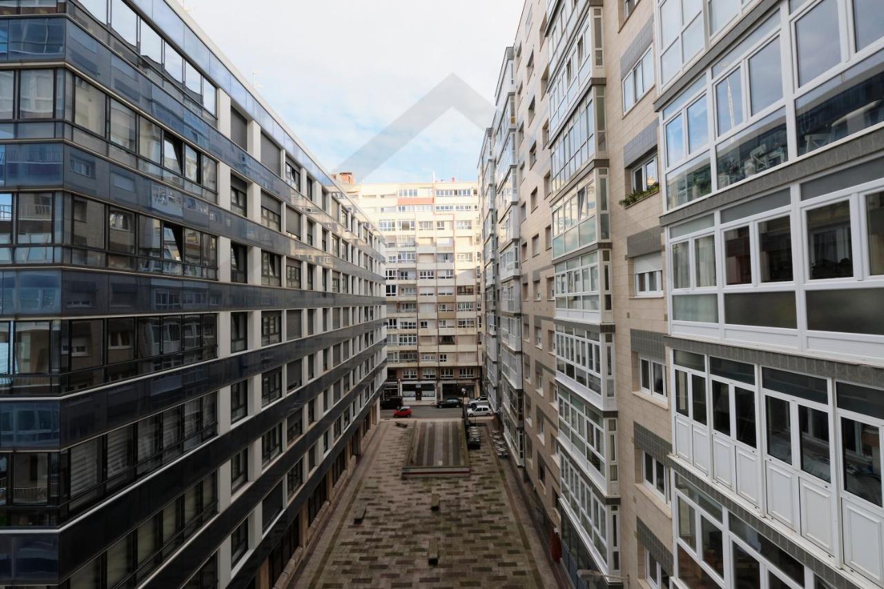 Precioso Apartamento En Primera Linea De Playa, Cerca Del Centro De La Ciudad Apartment *