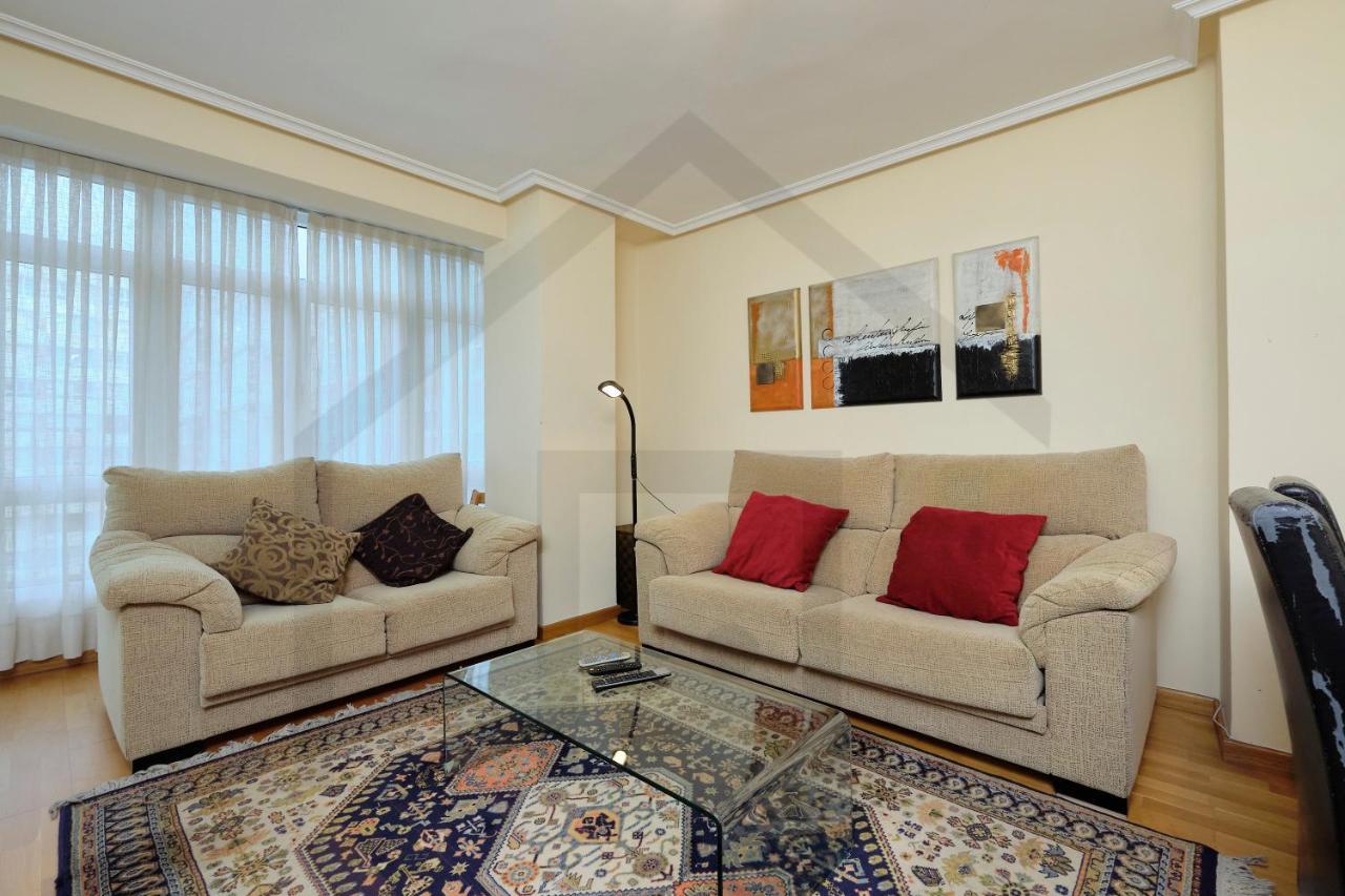 Precioso Apartamento En Primera Linea De Playa, Cerca Del Centro De La Ciudad