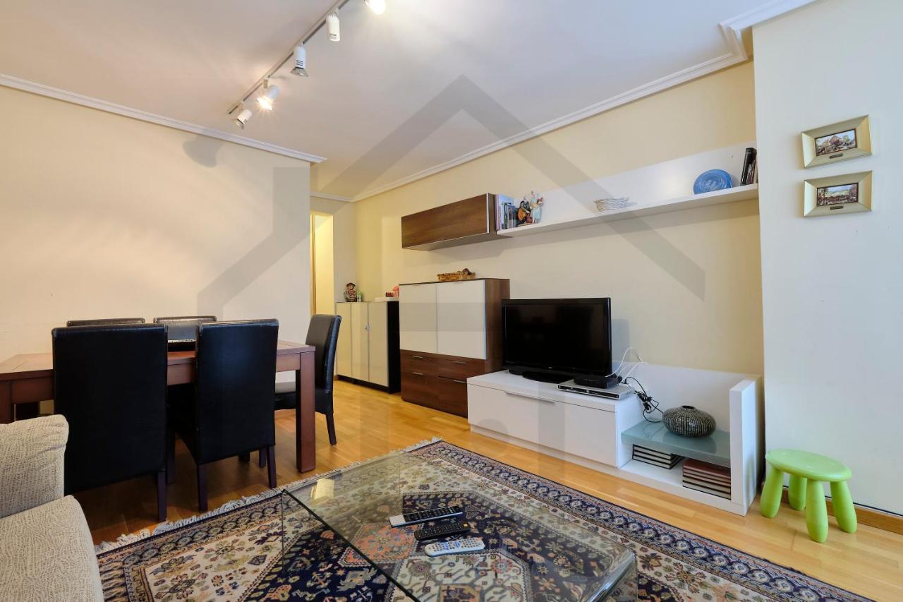 Apartamento Precioso Apartamento En Primera Linea De Playa, Cerca Del Centro De La Ciudad